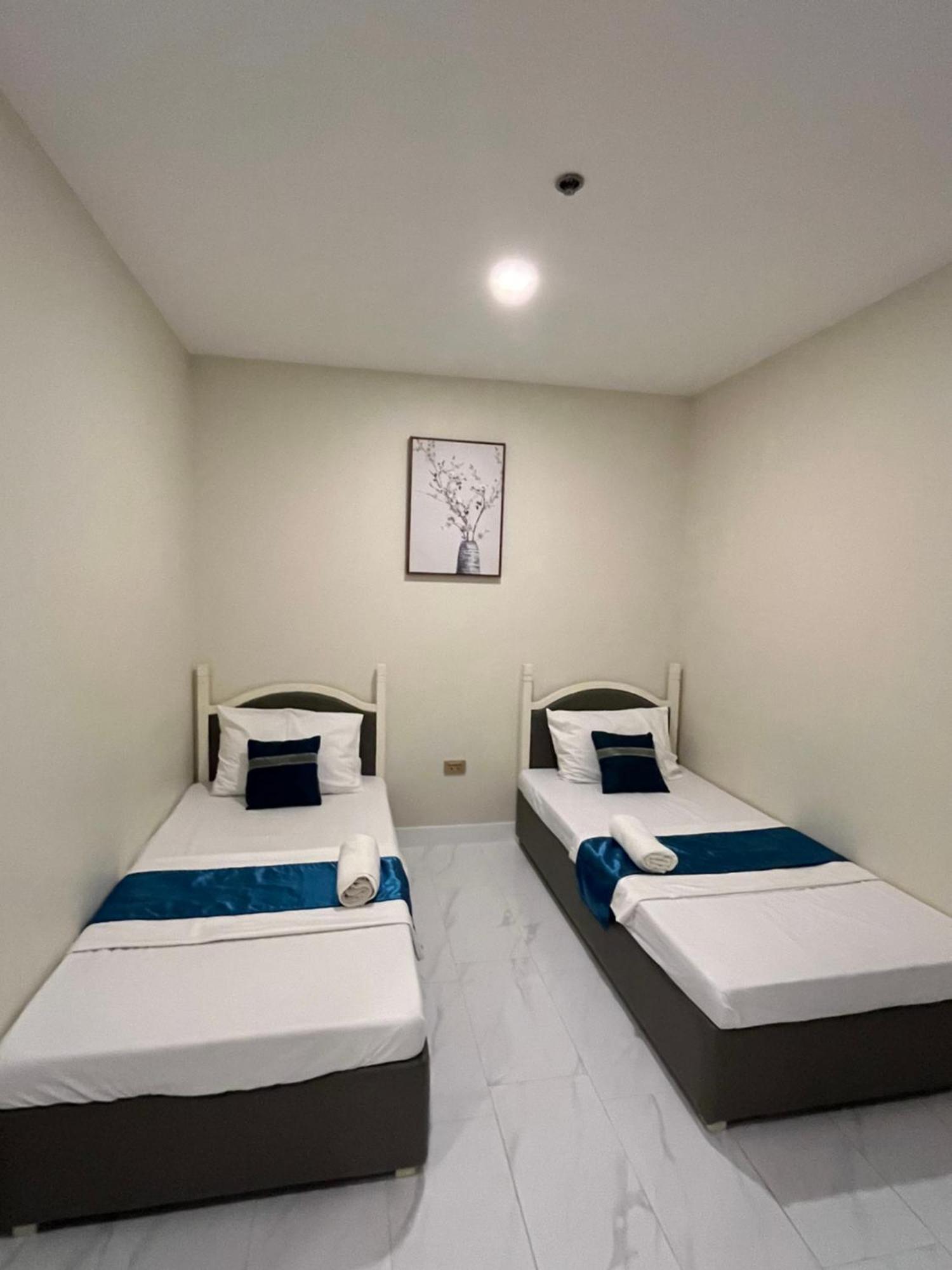 717 Residences Iloilo City Exterior photo